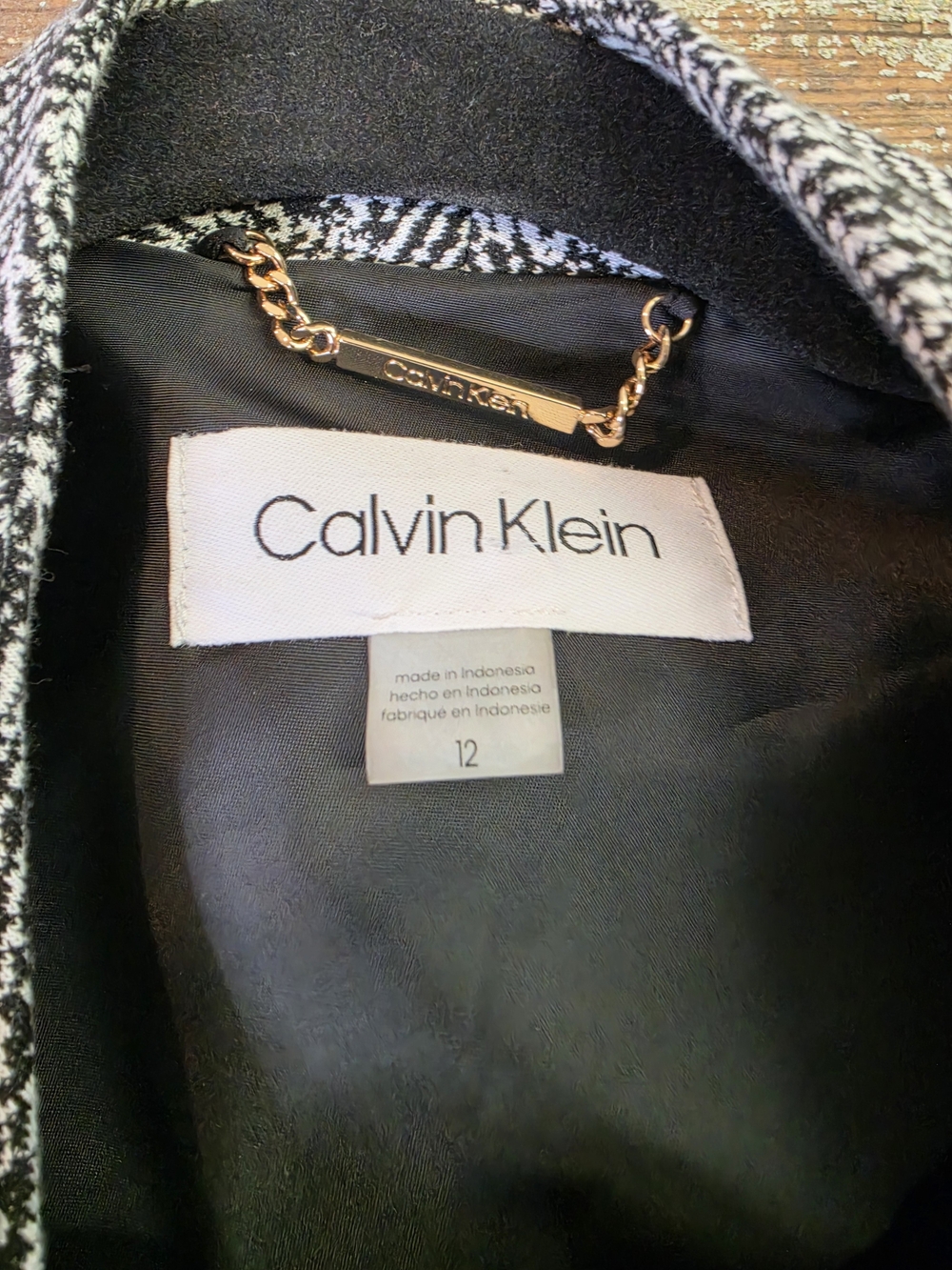 Calvin Klein Women’s Size 12 Black White Open Front Jacket Blazer Gold Zippers. - Picture 2 of 5